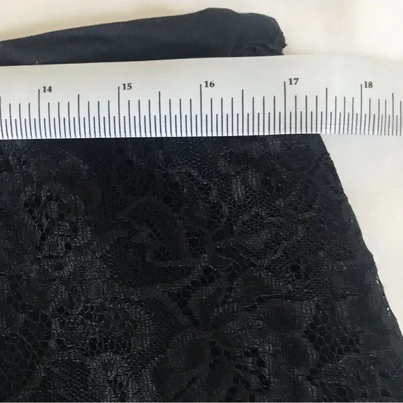 Liz Claiborne Liz Sport Skirt Size 16 Black Floral Lace Fully Lined side zipper - Picture 4 of 13